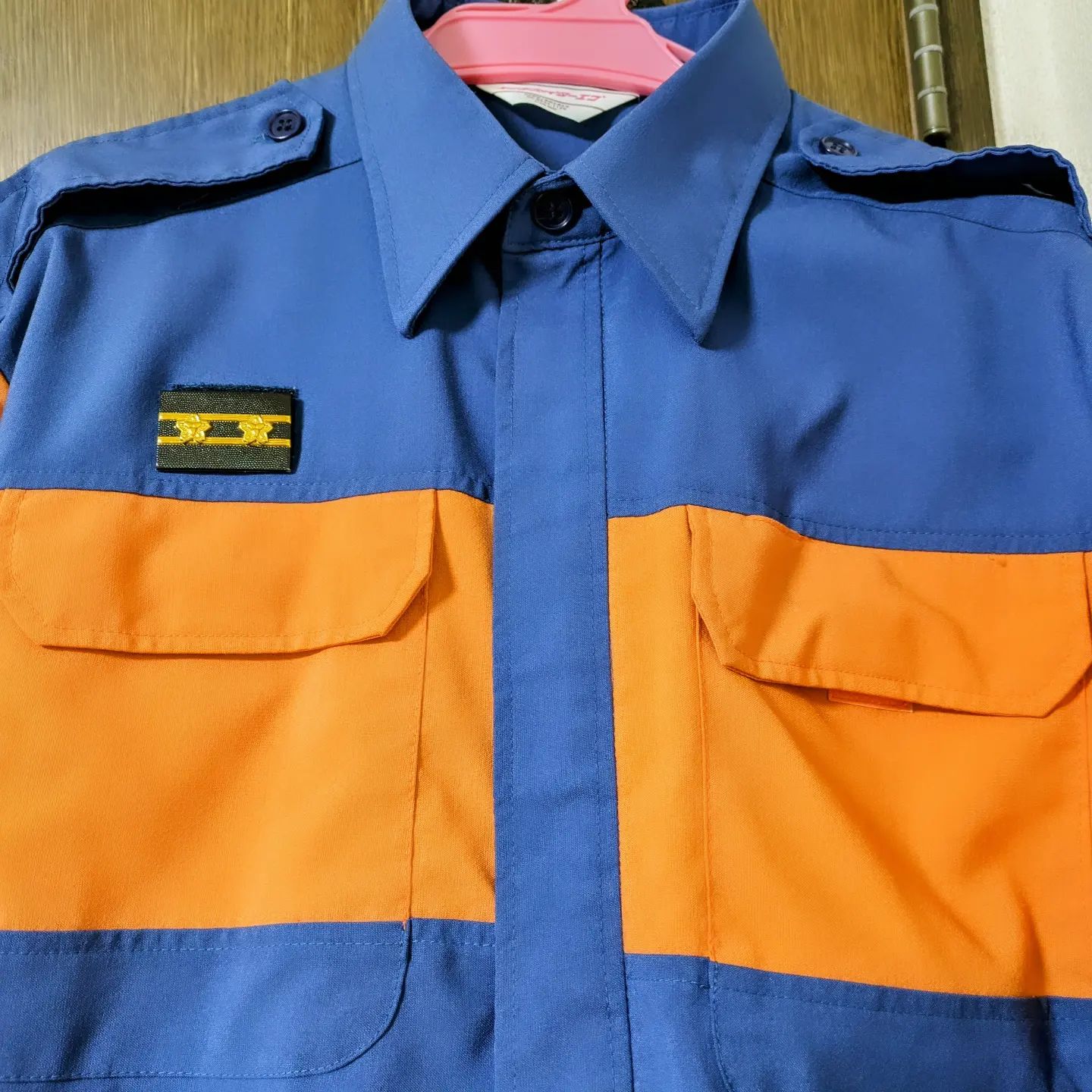 今日の夜は、消防団の春季火災予防広報に参加しました。分団のポンプ車両に乗って管轄内を音声を流しながら走行。1分団は勝田駅前を管轄しますので飲み屋街〜幅広くパトロール。車内では色々雑談もしますが、1分団は地域企業の経営者から大手企業の会社員まで様々な人材が揃い、いつも興味深いです。お疲れ様でした。#ひたちなか#ひたちなか市議会議員#鈴木みちお#消防団#勝田駅#茨城県#無所属#無名の政治家